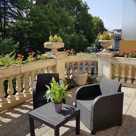 Le Stud'aix Palace Apartment